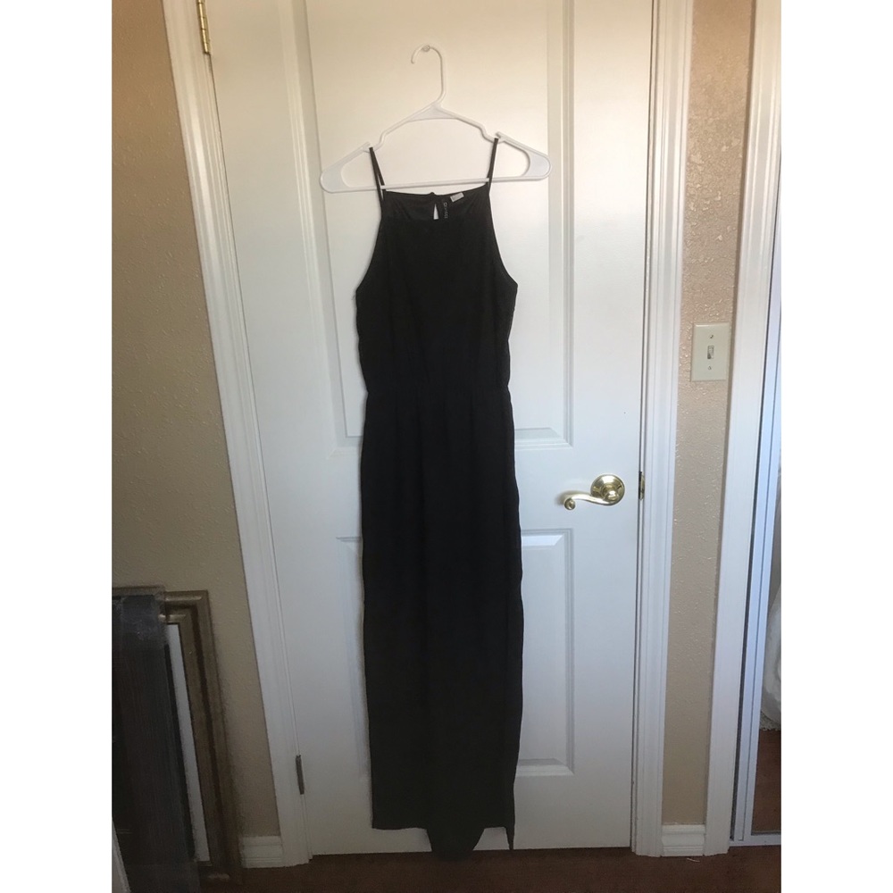 Long black dress